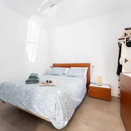 度假居 In Malaga With Terrace 丰希罗拉