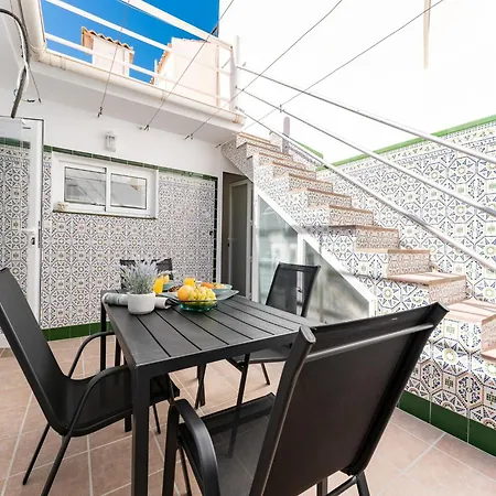 In Malaga With Terrace * 丰希罗拉